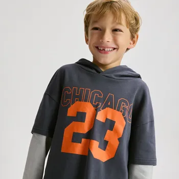 Chlapecká mikina Reserved - Bavlněný longsleeve s kapucí - tmavomodrá - 028FI-59X - 028FI-59X-152