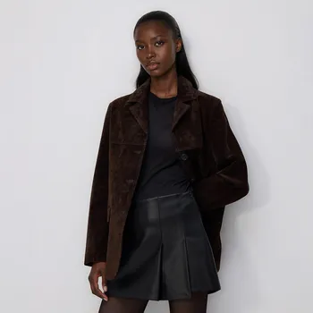 Dámské kraťasy Reserved - Kraťasová sukně z umělé kůže - černý - 336GF-99X - 336GF-99X-XS