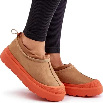 Dámská zimní obuv SNĚHULE S NÍZKÝM SVRŠKEM NA PLATFORMĚ ZATEPLENÉ KOŽÍŠKEM CAMEL 38