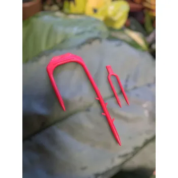 Držák na květináč a truhlík Skobička mix velikostí