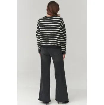 Dámský svetr Makadamia C23 Černá