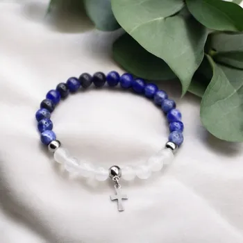 Náramek MkD Náramek z minerálů OCHRANA - sodalit, bílý nefrit, křížek, chirurgická ocel