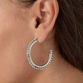 Šperk Designově propracované a elegantní kruhy zdobené kuličkami z chirurgické oceli č. 1813