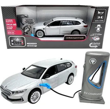 autíčko Kovový model - 1:35 Škoda Superb IV Combi Stříbrně šedá + nabíjecí stanice