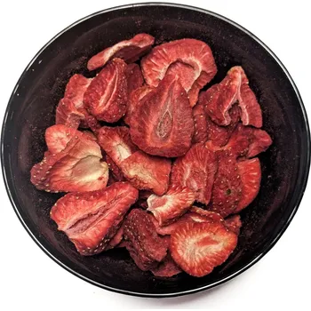 Sušené ovoce IBK TRADE Jahody lyofilizované plátky 30g (LYO)