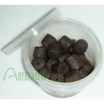 DOVIT Halibut pelety v dipu 160 g - banán / 17 mm