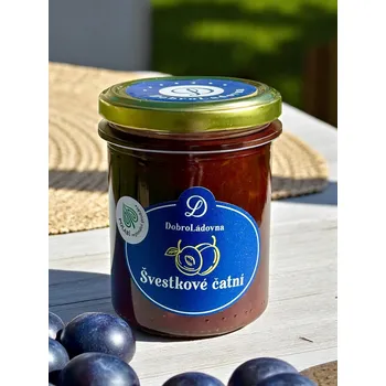 Švestkové čatní Dobroládvna Velikost balení: 150 g Po skořici vonící, s česnekem a zázvorem, skvělé k sýrům