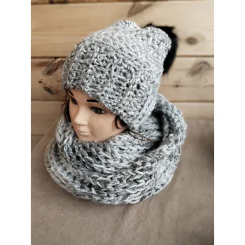 Čepice Čepice s nákrčníkem šedé ombré