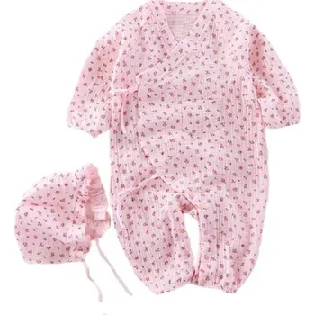 Kojenecký overall Mušelínový bavlněný overal pro novorozence s dlouhým rukávem a výstřihem do V Růžový unisex overal s květinovým motivem a šněrováním 12-24 měsíců