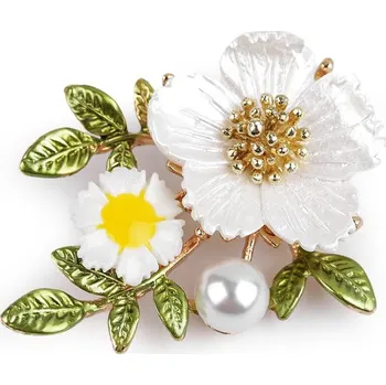 Brož Brož s perlou květiny - bílá perlová