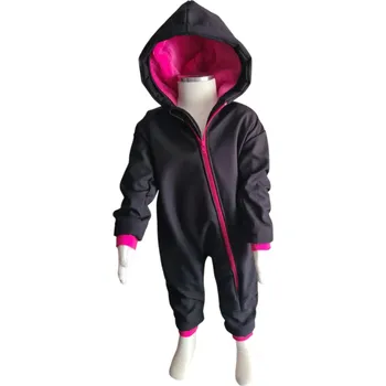 Kojenecká kombinéza Akce Dětská softshellová kombinéza s fleecem a hřejivou kapucí, černá / růžová s růžovými náplety, vel 74 (Dětská jarní / podzimní softshellová kombinéza pro děti – teplo, pohodlí a volnost pohybu)