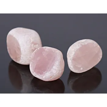 Drahý kámen Magieprirody.cz Růženín nábrus 2 - 3 cm leštěný dekorativní kámen #ZM128