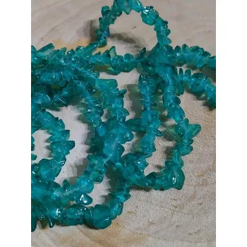 Korálek Korálky zlomky na silonu, délka 85-90 cm barva zelená