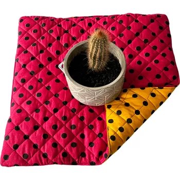 Podsedák Sedák 40x40x2cm Puntík Černý na Červeném a Žlutém