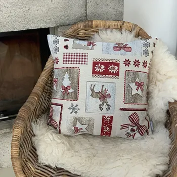 Povlak na dekorativní polštářek BYTEMA Povlak na polštářek 45 x 45 cm COUNTRY CHRISTMAS