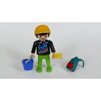 Stavebnice Playmobil Playmobil figurka s batůžkem, hrabičkami a kyblíčkem