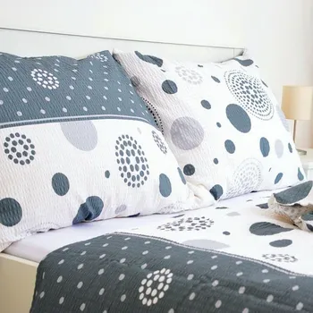 Povlak na polštářek Krepový povlak na polštář - PUNTÍKY ŠEDO-BÍLÉ Zapínání: knoflík, Velikost polštáře: 45x65