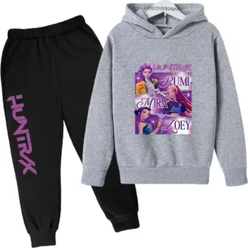 KPop Demon Hunters (Lovkyně démonů) Tepláková souprava KPop Demon Hunters (Huntrix), černé tepláky + barevné mikiny Barva: černé tepláky + šedá mikina (1), Velikost: 130