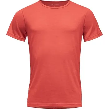 Pánské tričko Devold pánské triko s krátkým rukávem Breeze Merino 150 T-Shirt Barva: CAYENNE, Velikost: XXL