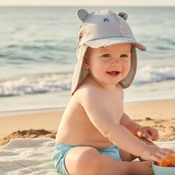 Kojenecká čepice LIEWOOD Klobouček do vody Senia - Vehicles/dove blue Velikost: 0-3m