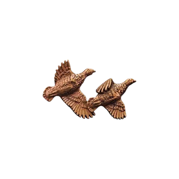 Zubíček Koroptve v letu (odznak na klobouk)