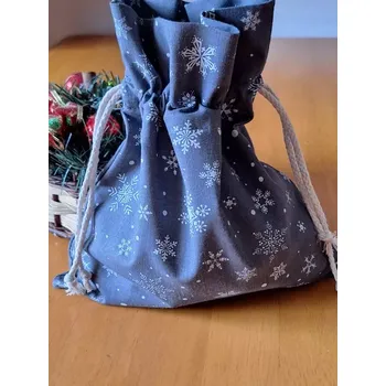 Vánoční dekorace Vánoční pytlík šedý, bílé vločky