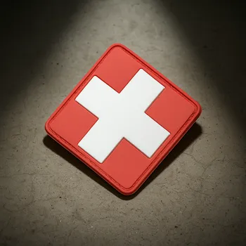 Nášivka SUPERATOR PVC 3D nášivka Červený kříž 5×5 cm – suchý zip (Velcro) | označení IFAK / First Aid Barva: Červená | skladem v ČR | rychlé odeslání | medic | EDC batohy | range bag | chest rig |