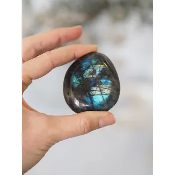 Sběratelství Labradorit leštěný ovál, Madagaskar, 104 g