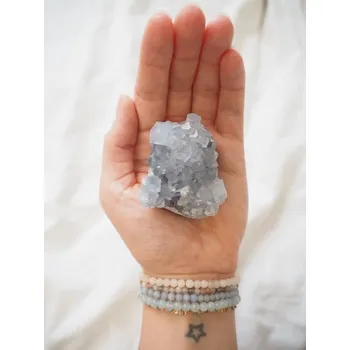 Přírodní kámen Celestín drúza Madagaskar, 230 g