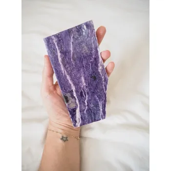 Sběratelství Čaroit destička leštěná, 351 g