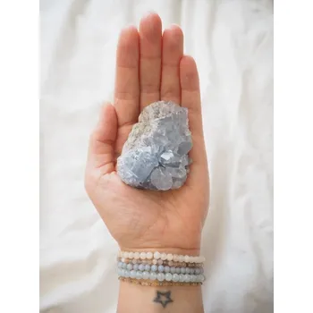 Přírodní kámen Celestín drúza Madagaskar, 172 g