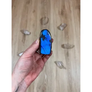 Přírodní kámen Labradorit leštěný, Madagaskar, 110g