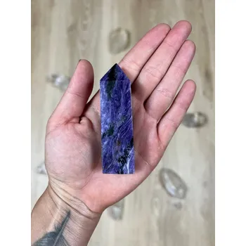 Sběratelství Čaroit obelisk, 80g, špice