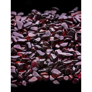 Přírodní kámen Granáty - malé do 5 mm - 1 kg