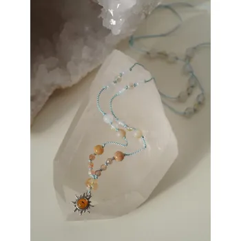 Náhrdelník Náhrdelník se záměrem Slunce na nebi modrém