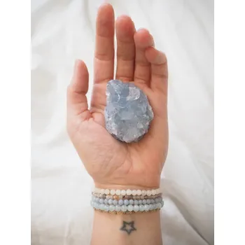 Přírodní kámen Celestín drúza Madagaskar, 151 g