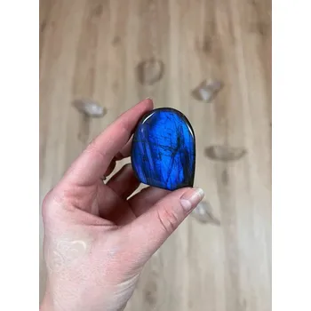 Přírodní kámen Labradorit leštěný, Madagaskar, 75g