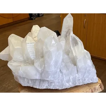 Přírodní kámen Lemurijský Křišťál drúza - výjimečný kus 37,5 kg