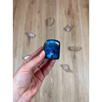 Přírodní kámen Labradorit leštěný, Madagaskar, 86g