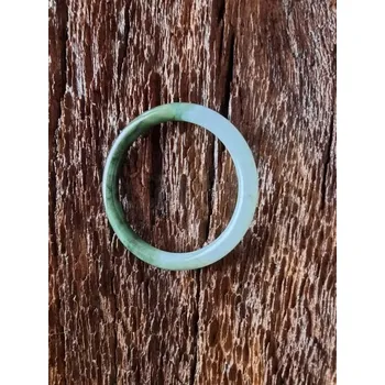 Náramek Jadeitový náramek zelenobílý pro útlou ruku