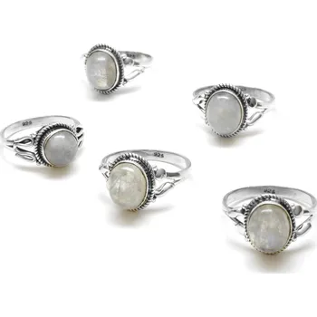 Prsten Stříbrný prsten měsíční kámen ovál Lunia - 61