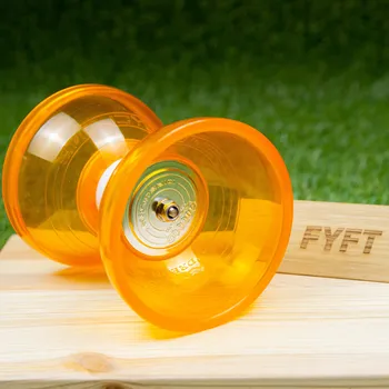 Jojo Cyclone Quartz 2 je žonglovací diabolo s trojitým ložiskem Barva: Oranžová