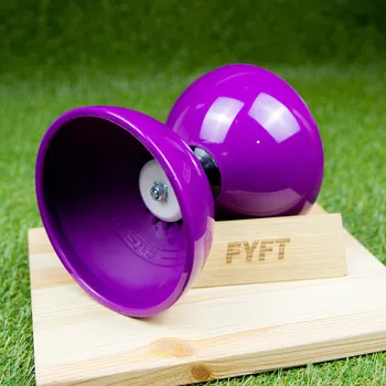 Jojo Big Top ložiskové Diabolo (Juggle Dream) - větší žonglovací diabolo Barva: Fialová