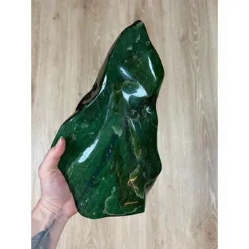 Přírodní kámen Nefrit leštěný AAA, 3.6kg - výjimečný kus