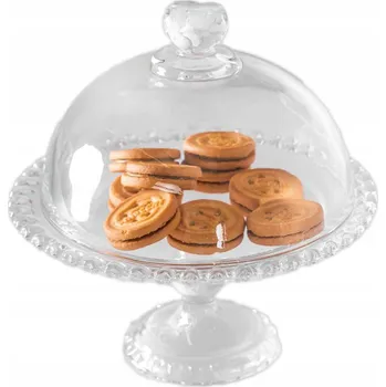 Podnos Altom Design Love o průměru 19,5 cm je součástí balení.