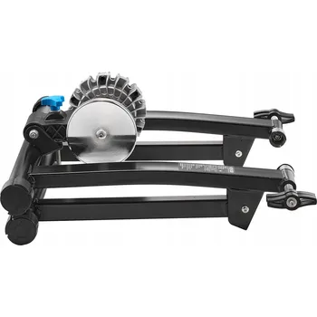 Cyklotrenažér Skládací cyklotrenažér s jednoduchou montáží a podpěrou předního kola