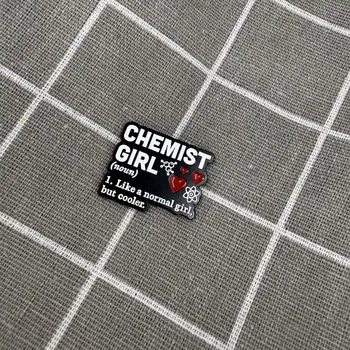 Chemist girl (noun) - 1. Like a normal girl, but cooler. / Holka chemička (podstatné jméno) – 1. Jako normální holka, ale víc cool.