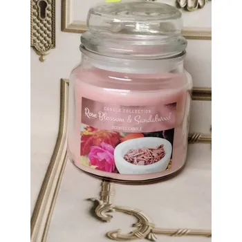 Svíčka Vonná svíčka ve skle, vůně růže a santalového dřeva, 426 g