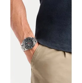 Hodinky Hodinky Nautica Sporty Chronograph NAPBSS505 Stříbrná OS