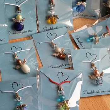 Andělíček pro štěstí – drobná pozornost do balíčků černá šňůrka